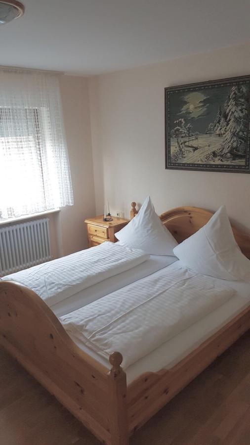 Hotel Gasthof Zum Lowen Wiechs am Randen Extérieur photo