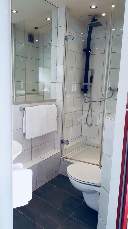 Hotel Gasthof Zum Lowen Wiechs am Randen Extérieur photo