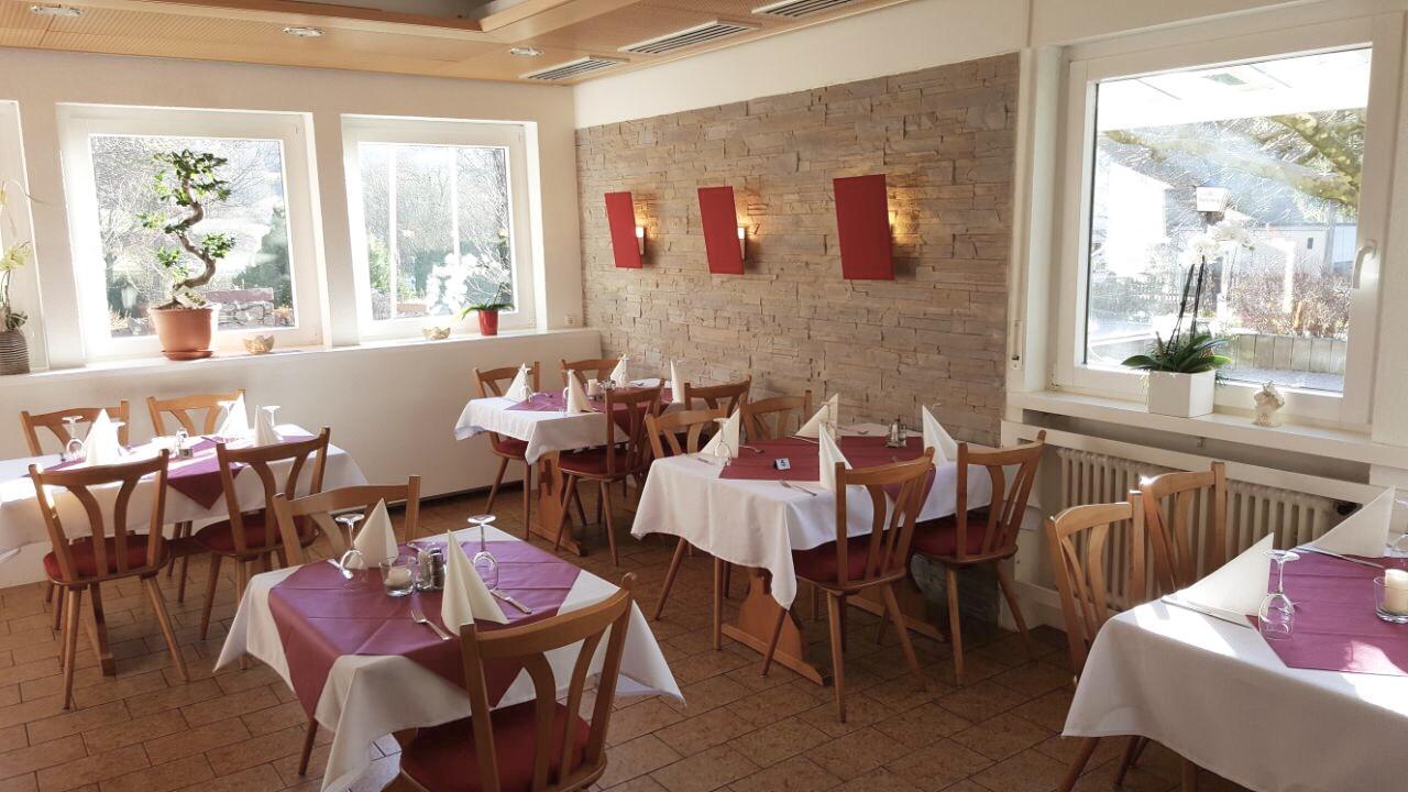 Hotel Gasthof Zum Lowen Wiechs am Randen Extérieur photo